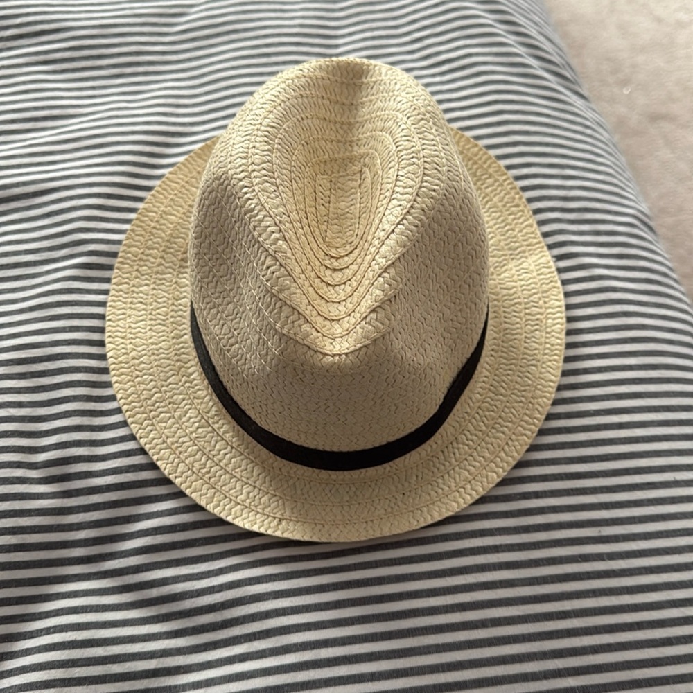Straw hat